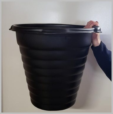 Harvesting Buckets Black with Handle 46 Qt Pepper Hamper